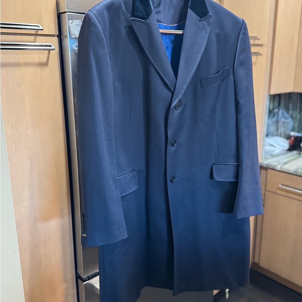 Thomas Pink overcoat navy with velvet collar. In excellent condition.